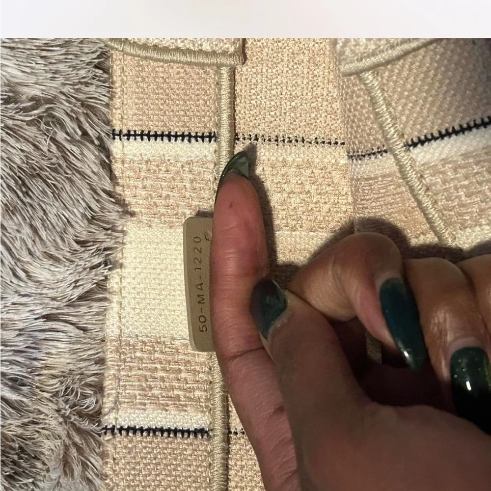 Dior Beige Tote Bag - LARGE - Picture 9 of 9